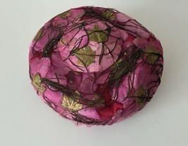 Vintage Pillbox Hat Pink Feathers Netting Flowers Excellent Condition - $443.71 MXN