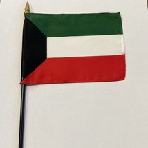 New Kuwait Mini Desk Flag - Black Wood Stick Gold Top 4” X 6” - £3.82 GBP