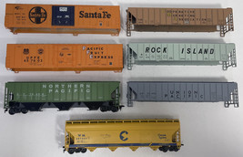 Lot of 7 Athearn Trains in Miniature, HO Gauge Reefer, Hopper, Center Fl... - $35.00