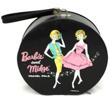 VTG 1963 Round Vinyl Barbie &amp; Midge Travel Pals Case Bag - $1,254.84 MXN