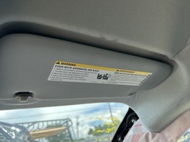 Passenger Right Sun Visor Without Illuminated Fits 17-19 CRUZE 104671240... - $713.18 MXN