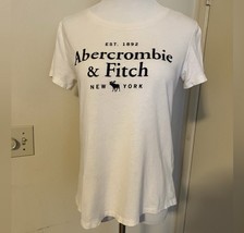 Abercrombie &amp; Fitch Graphic Logo Tee Shirt Soft 100% Cotton Woman’s Size S - $13.57 CAD