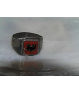 Vintage Hallmarked Tapered Band with Red &amp; Black Enamel Medallion Ring S... - £18.59 GBP