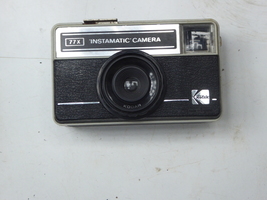 Kodak Eastman :  Instamatic 77X - Camera - (SB9) (A) - $10.00
