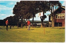 Fredericton New Brunswick Postcard Scenic Golf Course - $2.96