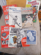 Vintage lot of 1970s Baseball books Rule books Aaron Clemente Who&#39;s Who - £14.90 GBP