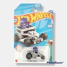 Hot Wheels Skull Shaker 2022 Tooned Collection - $6.99