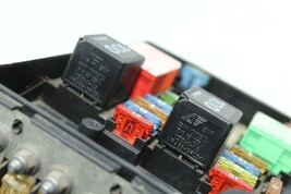 2006-2009 VOLKSWAGEN RABBIT ENGINE BAY ELECTRICAL FUSE RELAY BOX ASSEMBLY H1713 image 15