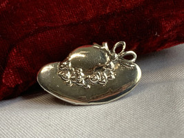 Vtg Sterling Silver Mary Engelbreit Floral Hat Brooch 6.46g Fine Jewelry Pin - £23.42 GBP