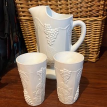 Indiana Glass Milk Glass Pitcher with Tumblers - £39.16 GBP
