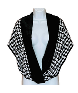 Croft Barrow Houndstooth Twisted Infinity Scarf Wrap Faux Fur Black White - £27.85 GBP
