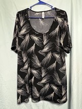 LulaRoe Top Women’s 2XL Made In USA Black Patterned  - £15.48 GBP