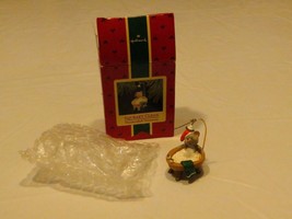 RARE ornament Hallmark Christmas Squeaky Clean Mouse bath tub handcrafted 1988 - £9.75 GBP