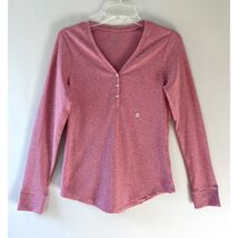 GH Bass Sz M Pink V Neck Ribbed Tee Shirt Buttons Long Sleeves Stretch - $22.67 CAD