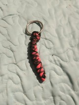 Straight Paracord Rope Keychain Key ring 5 Inch Red Black  - $149.07 MXN