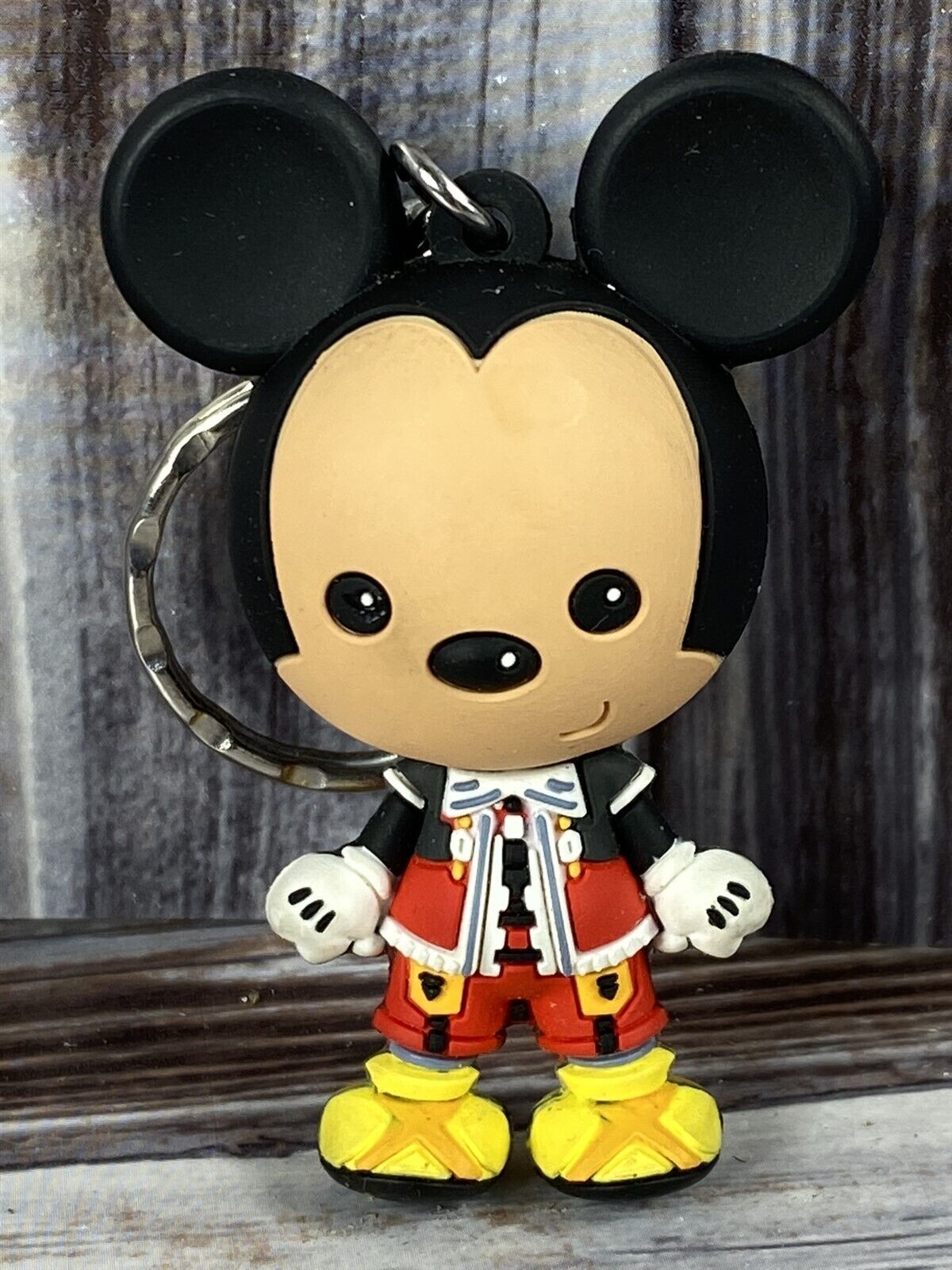 Disney Kingdom Hearts Mickey Mouse Keychain - $5.94