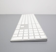Apple Magic Keyboard Full Size with Numeric Keypad (Lightning) MXCJ3LL/A  image 6