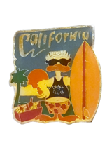 Vintage Gift Creations Inc California Duck Beach Club Enamel Gold Tone M... - $8.59