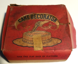Vintage Lorraine Novelty Mfg Co Aluminum Cake Decorator &amp; Tip Set In Orig Box - £7.74 GBP