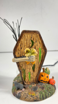 Department 56 Dying To Get In Outhouse #4024037 Halloween Village Accessories - £16.54 GBP