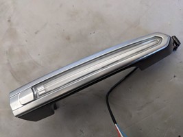 Oem 2015-22 Cadillac CT4 CT6 XT5 Rear Lh Or Rh Led Exterior Door Handle 409B/GGA - £44.30 GBP