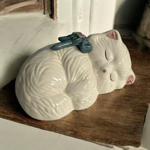 VTG CERAMIC SLEEPING CAT KITTEN FIGURINE 6”  SHABBY COTTAGE Taiwan P005 - $385.07 MXN