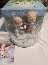 Precious Moments Collectors Club 2014 Club Loving Starts With You And Me... - $40.00