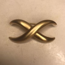 Vintage AK Anne Klein Brooch Goldtone X Matte Finish - £9.74 GBP