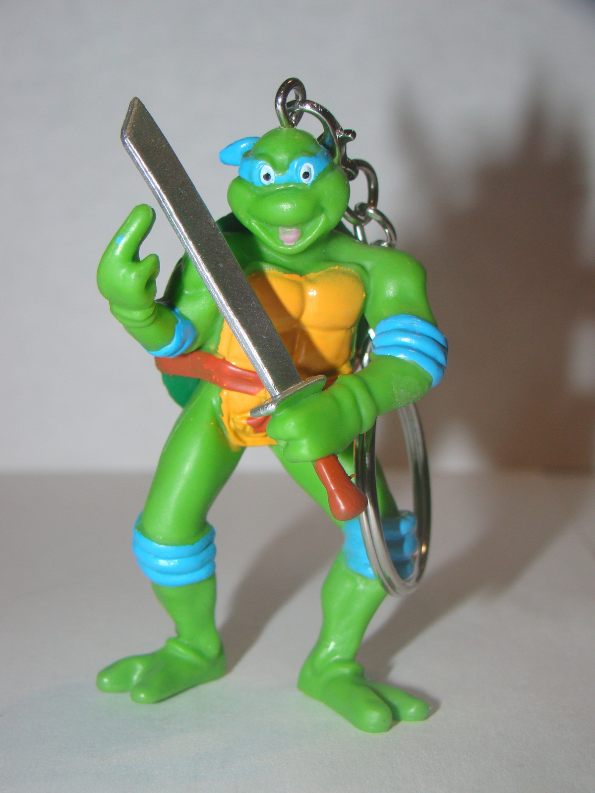 TEENAGE MUTANT NINJA TURTLES - LEONARDO Keychain - $8.00