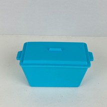 Pretend Play Toy Blue Covered Storage Container With Lid Dollhouse Doll Playsets - £13.88 GBP