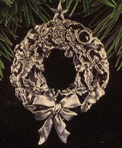 Hallmark Keepsake Glowing Pewter Wreath Vintage Christmas Ornament In Box - £6.01 GBP