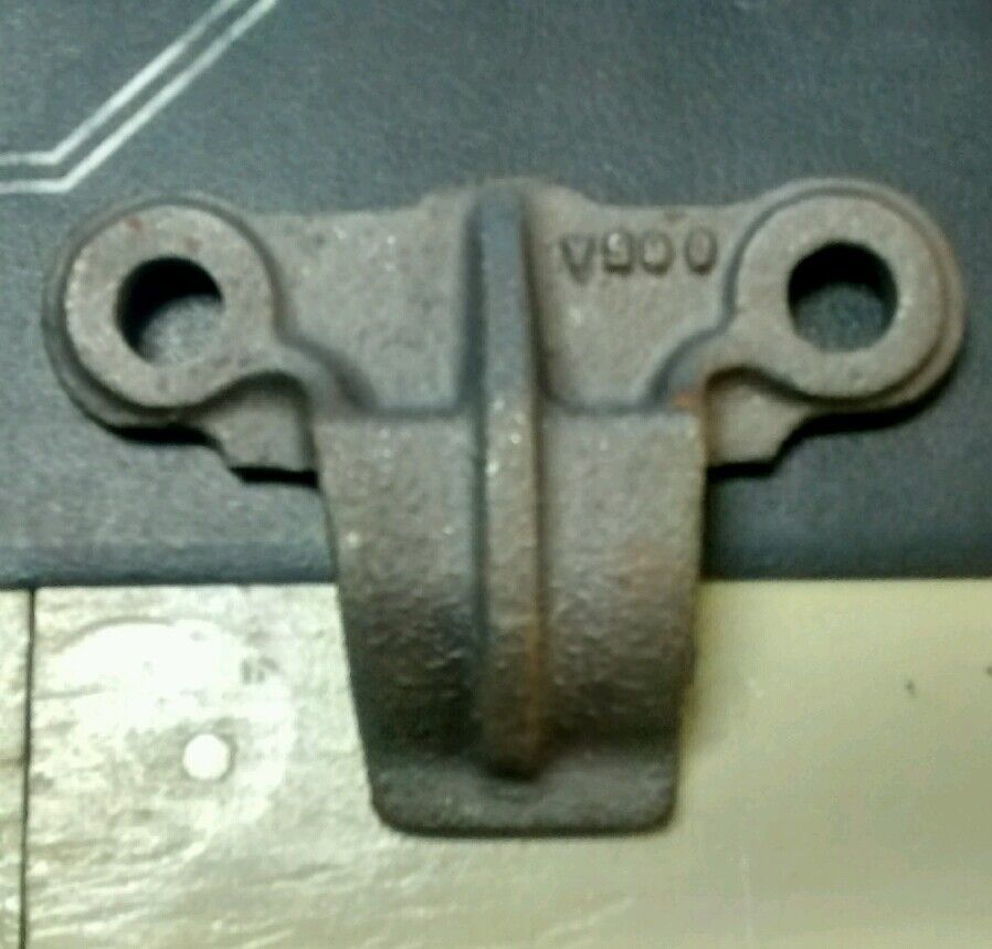 Ford sickle mower high arch knife clip 141008.   &quot;FREE SHIPPING&quot; - $30.18