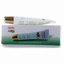 Shake Hand Brand Gold Crocodile Oil Lip &amp; Skin Protectant 15g, Made in S... - $19.68+