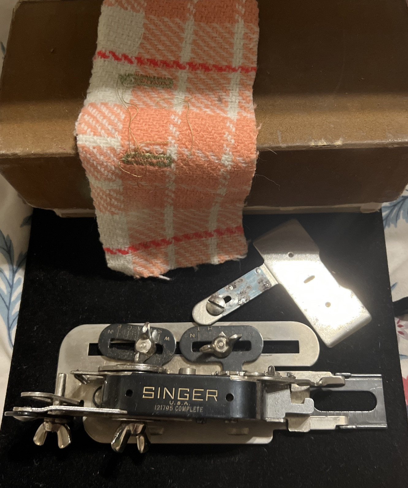 Singer 121795 Vintage Buttonhole Attachment - $23.99