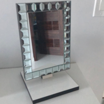 MOSAIC 8&quot;W x 12&quot;H Slant Back Counter Top Jewelry Makeup Mirror Display Vanity - £52.30 GBP
