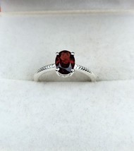 Mozambique Garnet Solitaire Ring in Sterling Silver (Size 7.0) 1.40 ctw - £13.54 GBP