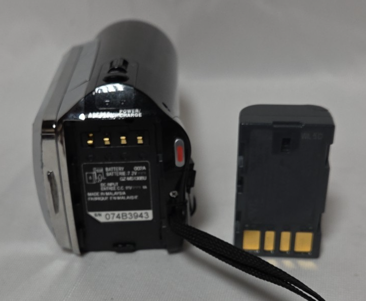 JVC Everio GZ-MS130BU 40x Video/Picture Camera Item image 3