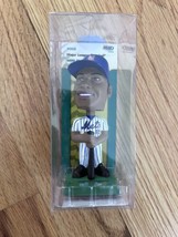2002 Roberto Alomar mini play makers Bobble Head New York Mets - $9.99