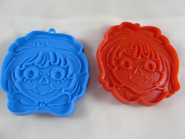 Vintage Merrill Plastic Cookie Cutters Raggedy Ann Andy Faces - £7.13 GBP