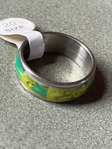 Estate Stainless Steel Band w Yellow Blue &amp; Green Religious Pictures Ring Size 9 - £10.52 GBP