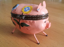 Adorable Pink Pig Piglet Trinket Jewelry Box Hinged top with Flowers - £17.90 GBP