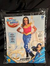 DC Super Hero Girls Wonder Woman Halloween costume small size 4-6 - $223.67 MXN