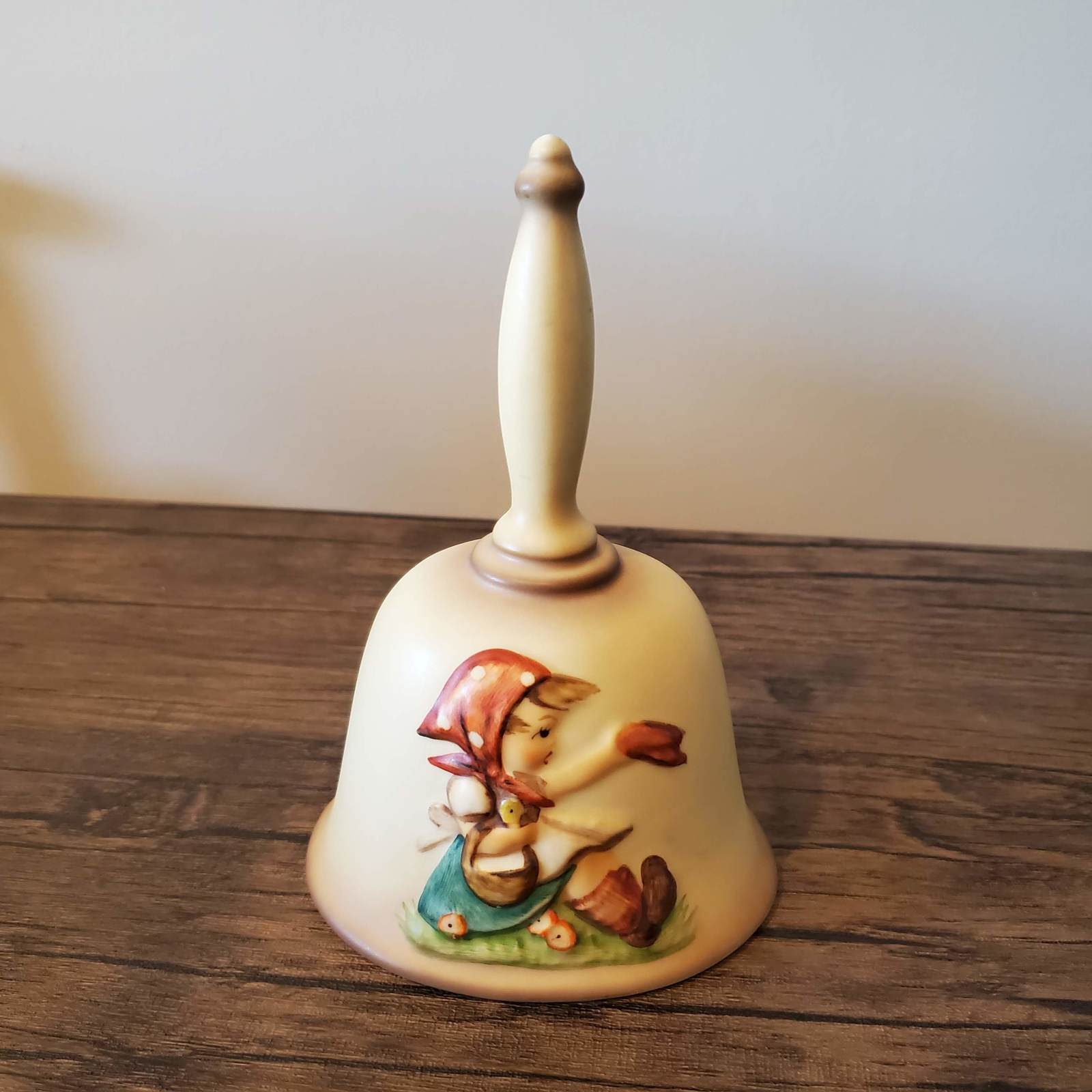 Primary image for Vintage Goebel Hummel Figurine, Second Edition Annual Bell, 1979 HUM701