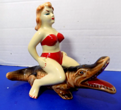 Vintage Empress Elgin Bikini Pin Up Risque Woman Girl Alligator Salt and Pepper - £83.57 GBP