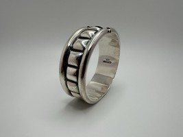 Vintage Mexico Hand Made Sterling Silver Hinged Brutalist Modernist Bangle - $235.62