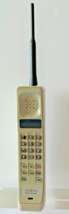 Vtg Motorola Pac Tel Cell Phone 1993 Thick Brick Dynatac 8000M w/ 2 Batteries - £892.17 GBP