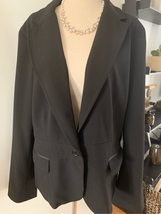 7th avenue New York and company black blazer size 16 - $24.75