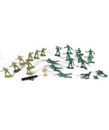 Plastic Army Men Figures Group of 20 Pieces w/ Bonus Figure - $18.48