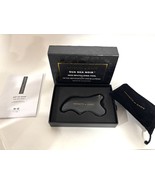 NANNETTE DE GASPE Gua Sha Noir Face Tool NIB - $772.37 MXN