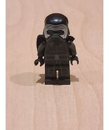 LEGO Kylo Ren Minifigure w/ Helmet &amp; Head 75104 75139 Star Wars Command ... - $546.25 MXN